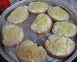 Foto del paso 4 de la receta: Pan de ajo y queso