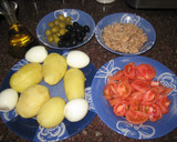 Foto del paso 1 de la receta: Atascaburras de patatas con atún