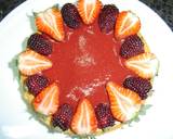 Foto del paso 14 de la receta Cheesecake con cubierta de fresa y mora