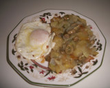 Foto del paso 3 de la receta: Patatas a lo pobre con habas tiernas