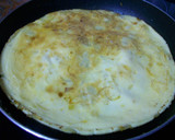 Foto del paso 3 de la receta: Bocata de tortilla de patatas y tomate