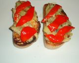Foto del paso 2 de la receta: Tostadas con escalibada y anchoas de l'escala