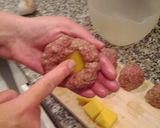 Foto del paso 2 de la receta: Hamburguesas rellenas