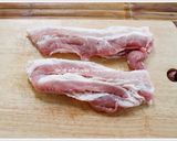 รูปขั้นตอนการทำที่ 2 ของ หมูสามชั้นทอดน้ำปลา