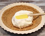 Hình bước làm 8 của món Key lime pie - Bánh chanh giấy