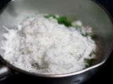 Bánh crepe nhân dừa Malaysia