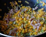 Hình bước làm 4 của món Pasta với sốt thịt bò và bí đỏ 