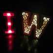 مآيهزهآ إلا عزهآ